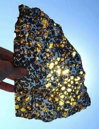 Allan hills 84001 (alh84001) is a fragment of a martian meteorite that was found in the allan hills in antarctica on december 27, 1984, by a team of american meteorite hunters from the ansmet project. Facebook
