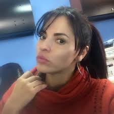 Aracely Tapia's Instagram, Twitter & Facebook