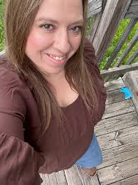 Felicia Weaver (@feliciaweaver87)