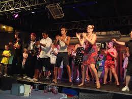 Check out the best in entertaining with articles like 10 serving dishes that will instantly elevate your holiday spread, 15 thanksgiving linen ideas to dress up your table, & more! Entertainment Team At Night Picture Of Club Aida Marmaris Tripadvisor