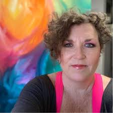 Linnea Edwards Email & Phone Number