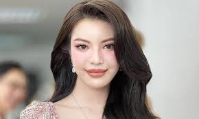 Tường San đoạt á hậu Chuyển giới Quốc tế