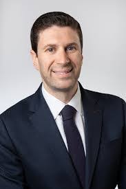 Steven Everest's Instagram, Twitter & Facebook