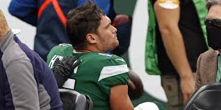 Chris will undergo an arthroscopic procedure and will be placed on injured reserve, general manager marty hurney said. Around The Nfl On Twitter Jets Place Wr Chris Hogan On Injured Reserve Sign Cb Lamar Jackson To Active Roster Https T Co Tcogux8s3r