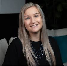 What private rentals are available in Sparks or Reno for a couple with a  pitbull?