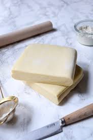 Pate Feuilletee Inversee De Felder Anne Sophie Fashion Cooking Recette En 2020 Pate Feuilletee Inversee Pate Feuilletee Feuillete