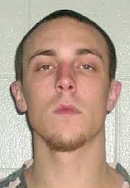 Police chase wanted man through Elkton