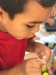 PRESENCIA, El hilo que nos une con la Infancia (Colombia)