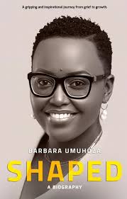 Muri Murisanga y'uno munsi, twabatumiriye Umunyarwandakazi Barbara Umuhoza  aheruka kwandika igitabo yise, #Shaped. Barbara, muri ico gitabo aragaruka  ingene yashoboye kwiyubaka biciye mu bitandukanye yaciyemnwo kuva akiri  muto kugera ino saha. Yumvikanisha