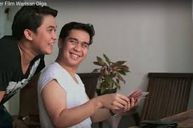 Mereka menduga kehadiran adik olga syahputra itu untuk mendukung aktris 21 tahun tersebut. Billy Syahputra Akui Pansos Dengan Olga Syahputra