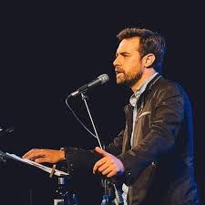 «mas não foi o syriza que conduziu a grécia à ruína, (…); Pedro Lamares Avaleht Facebook