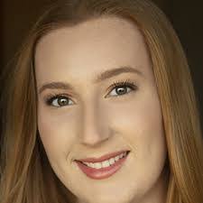 Sandra Rees's Instagram, Twitter & Facebook