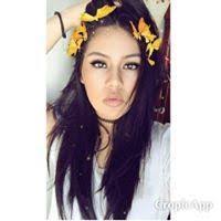 Natalie Roa's Instagram, Twitter & Facebook