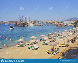 Suchen sie nach geeigneten unterkunftsmöglichkeiten in bodrum? Kumbahce Bucht Bodrum Mugla Provinz Die Turkei Redaktionelles Stockfotografie Bild Von Kustenlinie Kanal 126703977