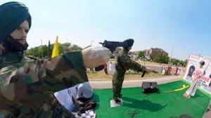 कनाडा में खालिस्तान समर्थकों की करतूत, इंदिरा गांधी की हत्‍या की निकाली  झांकी - Khalistanis in Canada parade float showing Indira Gandhi  assassination ntc - AajTak