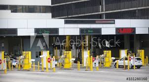 U S Customs Border Is Seen At Detroit Windsor International Crossing Which Connects With Windsor Ontario Ad Sponso Business Card Mock Up Ontario Border