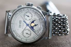 Bagi seorang pria, jam tangan sudah seperti perhiasan dan membuat penampilan makin bergaya. Ini 20 Jam Tangan Termahal Di Dunia Halaman All Kompas Com
