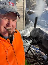 This issue started recently for me. Igniter went bad, took apart my DLX  900, cleaned the whole smoker, replaced the igniter and reassembled. Now I  am getting these sparks when I run