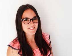 About Uptown English. English school in horta