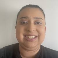 Carina Hull's Instagram, Twitter & Facebook