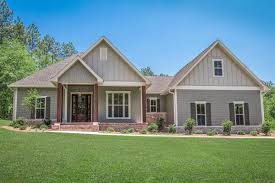 House Plan 041 00176 Craftsman Plan 2 086 Square Feet 3 4 Bedrooms 2 Bathrooms Farmhouse Style House Plans Craftsman House Plans Craftsman Farmhouse