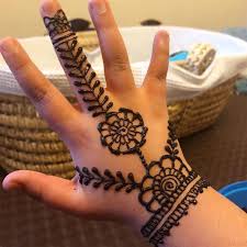 111 Inspiring Mehndi Designs For Kids To Try In 2019 Mehndi Designs For Kids Latest Mehndi Designs Henna Designs For Kids