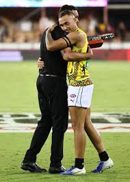 Последние твиты от #1 shai bolton fan (@egogriff). Afl On Twitter Congratulations To Shai Bolton Who Won Tonight S Yiooken Award For Best On Ground He Did So In The Jumper He Designed Himself Afldeadly Afldonstigers Https T Co Grwohlqyjx