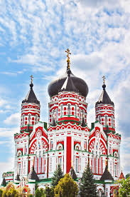 El estilo románico está particularmente bien representado, a pesar de que la iglesia románica más notable de la ciudad fue reemplazada en 1248 por la catedral gótica actual (kölner dom); Iglesia De St Pantaleon En Colonia Foto De Archivo Imagen De Antiguo Exterior 22665734