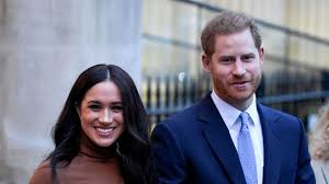 Vor ihrer zeit bei den royals war sie aber jahrelang auf sozialen plattformen aktiv. Pr Desaster Herzogin Meghan Will Ihren Titel Behalten Promiflash De