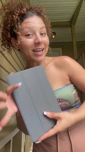 thecurlycreole (@thecurlycreole)’s videos with original sound