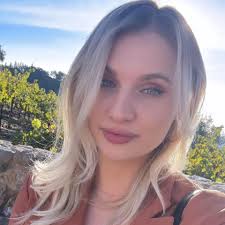 HUSBAND AND WIFE ARRESTED FOR SEX TRAFFICKING TWO 17-YEAR-OLD GIRLS  Yesterday, June 23, 2024, a Sacramento County Sheriff North Patrol Deputy  was patrolling near Watt Avenue and Winona Way in North Highlands