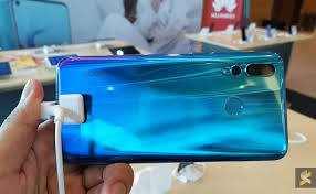 Prices may vary at stores and our effort will be to provide you with the updated prices. Huawei Nova 4 With A Triple Camera Setup Has Arrived In Malaysia Soyacincau Com