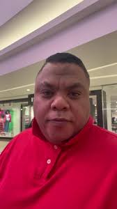 Exploring a Shopping Mall Experience