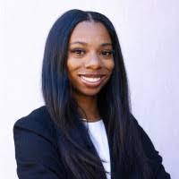 Alyssa Barker's Instagram, Twitter & Facebook