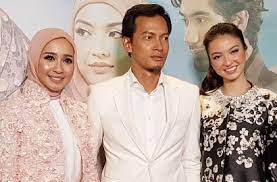 Jika anda menontonnya, alur cerita tersebut akan mampu membawa anda masuk ke dalam isi cerita. Tayang Di Malaysia Surga Yang Tak Dirindukan 2 Raup Rp 3 Miliar