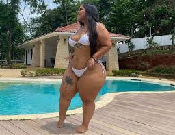 Gracie Bon - Plus-Size Models - Curvage