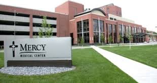 Mercy Hospital Now This Picture Doesn T Show How Large It Truly Is We Are Lucky To Have Two State Of The Ar Cedar Rapids Iowa Midwest City Midwest Living
