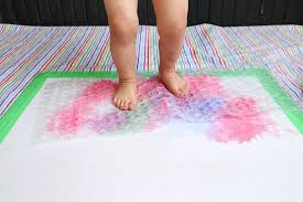 There is no easier way to get a preschooler's attention than with an awesome sensory play activity. Open Ended Sensory Rich Art Activities For Toddlers Mama Papa Bubba