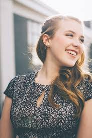 Hannah Baker's Instagram, Twitter & Facebook