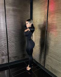 Giselle Lynette - Alluring Bareness Captured