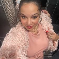 Patricia Attaway's Instagram, Twitter & Facebook