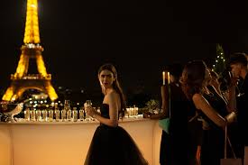 Under the stars of paris (2020) jezik: Ridicule The French Reaction To Emily In Paris The New York Times