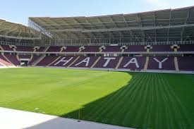 Atakaş hatayspor'un iç saha maçlarını oynayacağı 25 bin seyirci kapasiteli yeni stadyumu yarın, cumhurbaşkanı recep tayyip erdoğan ve gençlik ve spor bakanı dr. Hatay In Yeni Stadi Hatayspor A Kiralandi Ajansspor Com