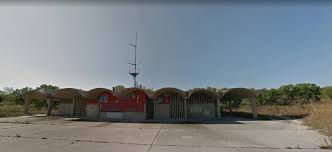 Abandoned Lake Michigan Bathhouse Looks Positively Apocalyptic