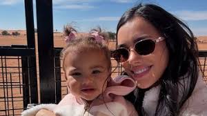 Katy Perry celebra o primeiro aniversário da filha, Daisy: ''O dia em que a  minha vida começou''