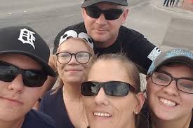 Fundraiser for Jennifer Briar by Paige Hare : Please help Jeff Briar's  family in a time of need