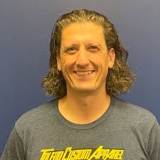 Chris Eischen's Instagram, Twitter & Facebook