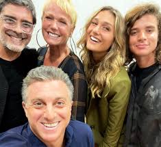 2,350 likes · 147 talking about this. Joao Figueiredo Xuxa E Luciano Szafir Abencoam Noivado De Sasha E Joao Figueiredo Toda Felicidade Do Mundo Saiba Tudo Sobre O Artista E A Sua Obra My Sweet Savannah Blog