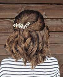 Curly short hair + flower crown. 40 Gorgeous Short Wedding Day Hairstyles Hair Styles Short Wedding Hair Wedding Guest Hairstyles