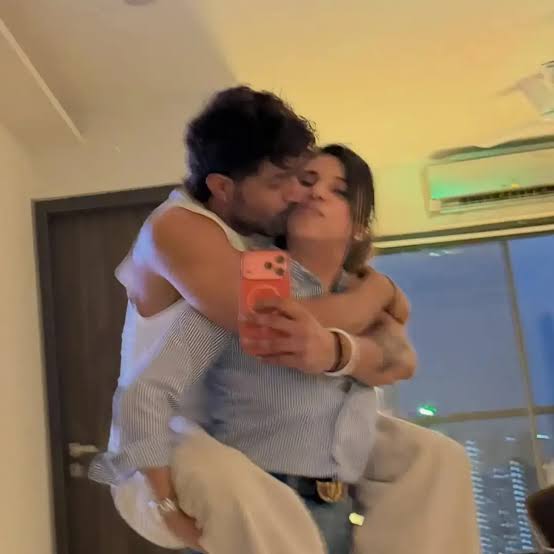 ❤️ Sorab Bedi Makes His Relationship With Delnaz Daruwala Official After  Breakup With Niharika Tiwari! After his breakup with Niharika Tiwari, Sorab  Bedi has made his relationship with Delnaz Daruwal